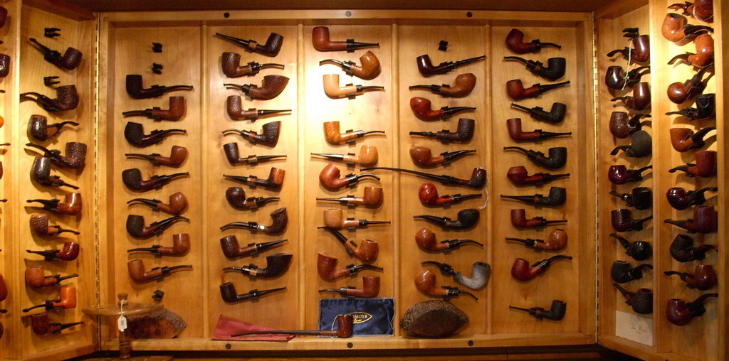 How To Buy A Tobacco Pipe Smoking Room